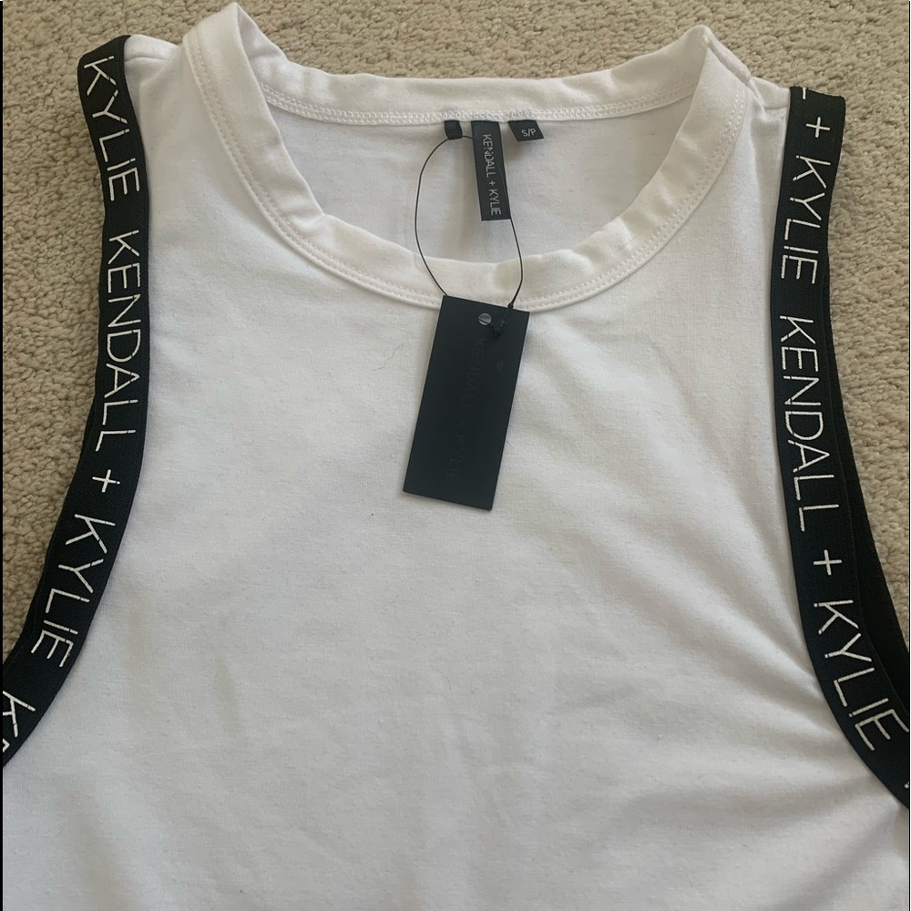 Kylie kendall shirt